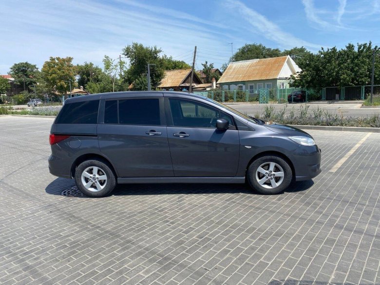 Мазда 5 минивэн