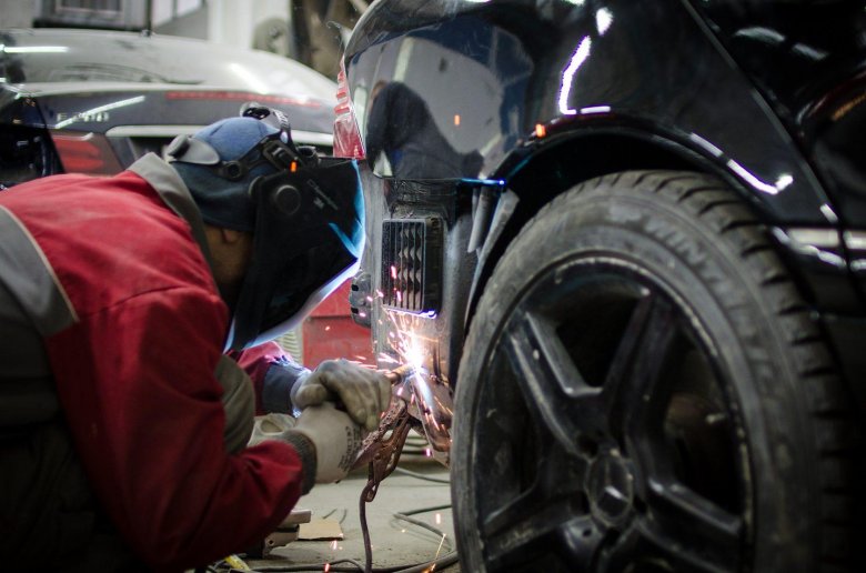 Сварка автомобиля