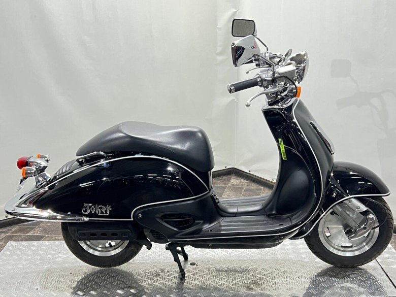 Скутер хонда джокер