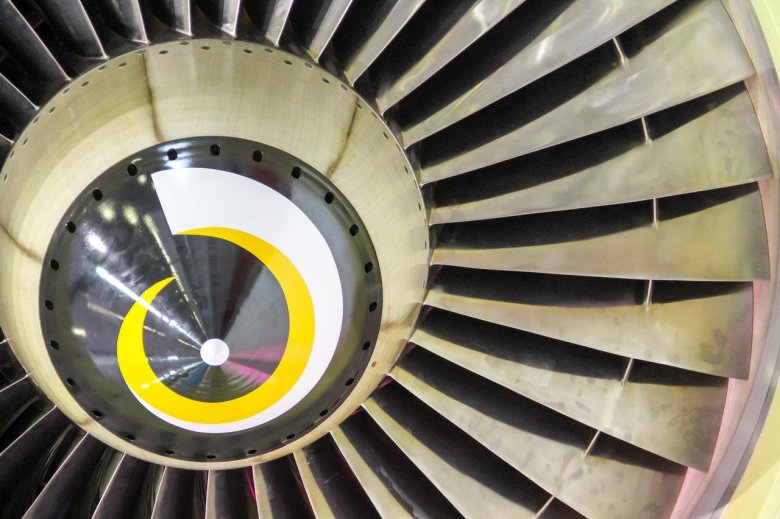 Авиационный двигатель ПС-90а