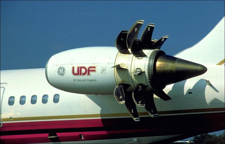 Двигатель General Electric ge36