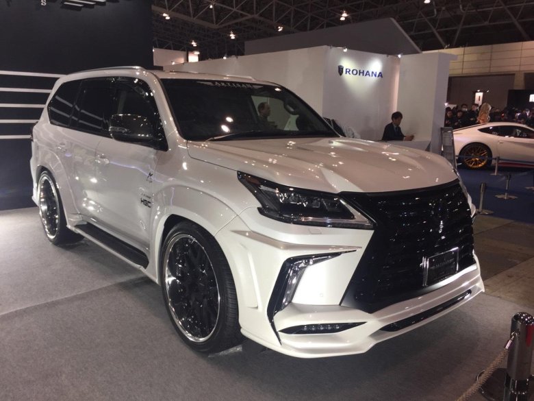 Lexus lx570 Mansory