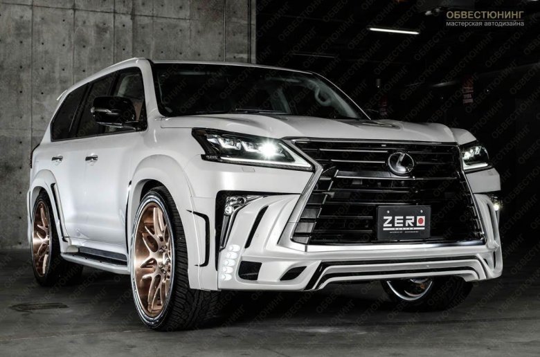 Lexus LX 570 Wald