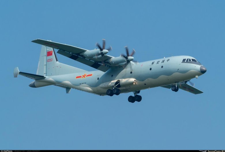 Shaanxi y-9 самолет