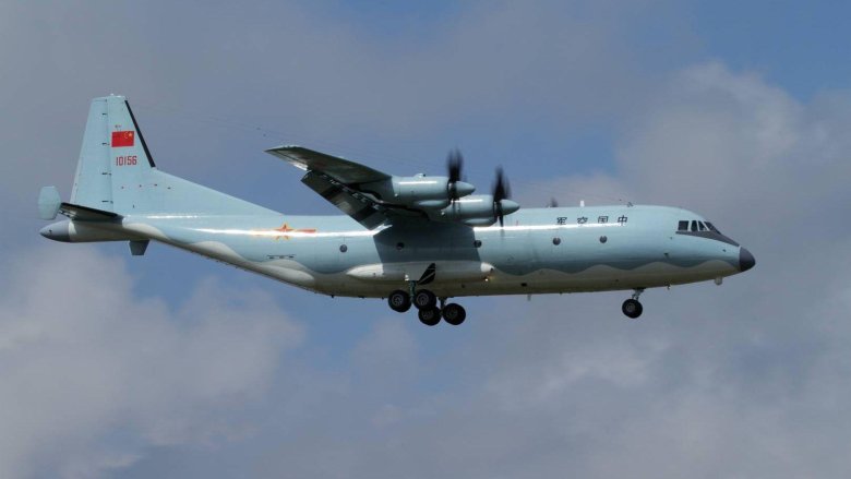 Военный транспортный самолет