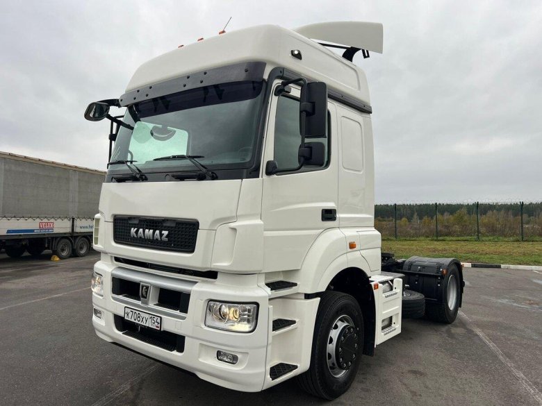 Седельный тягач камаз 5490