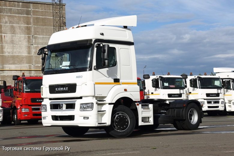 Седельный тягач КАМАЗ 5490