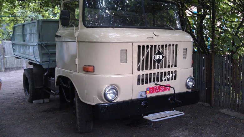 Автомобиль ifa w50