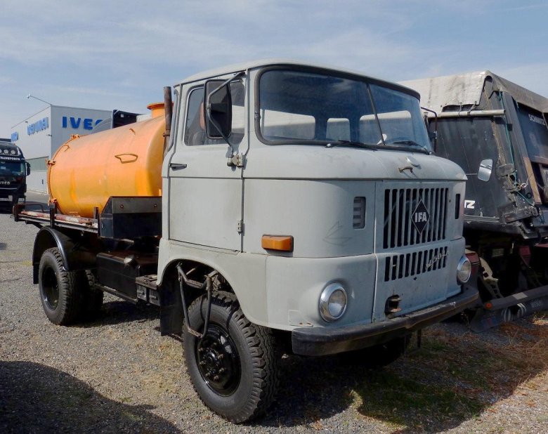 IFA w50la 4x4 самосвал