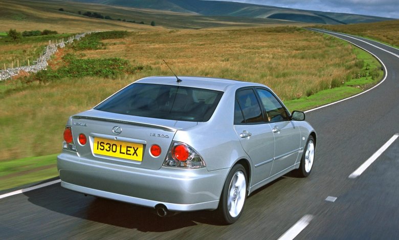 Lexus is300 2001