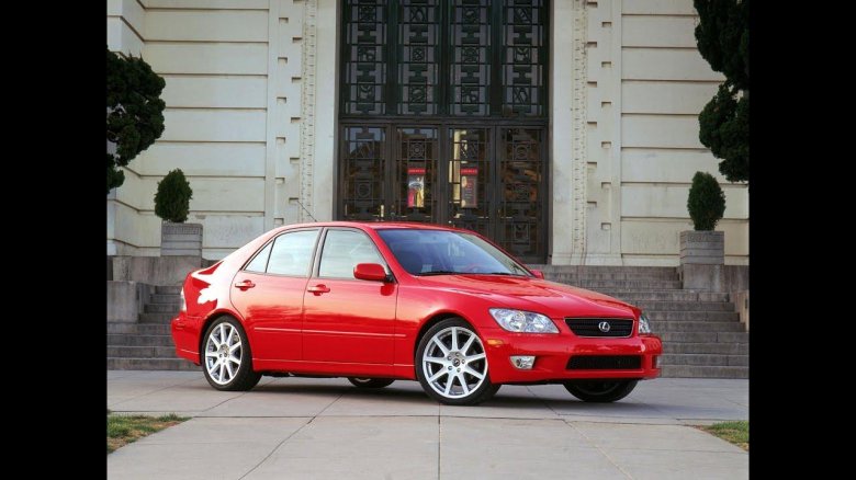 Лексус is 300 2005