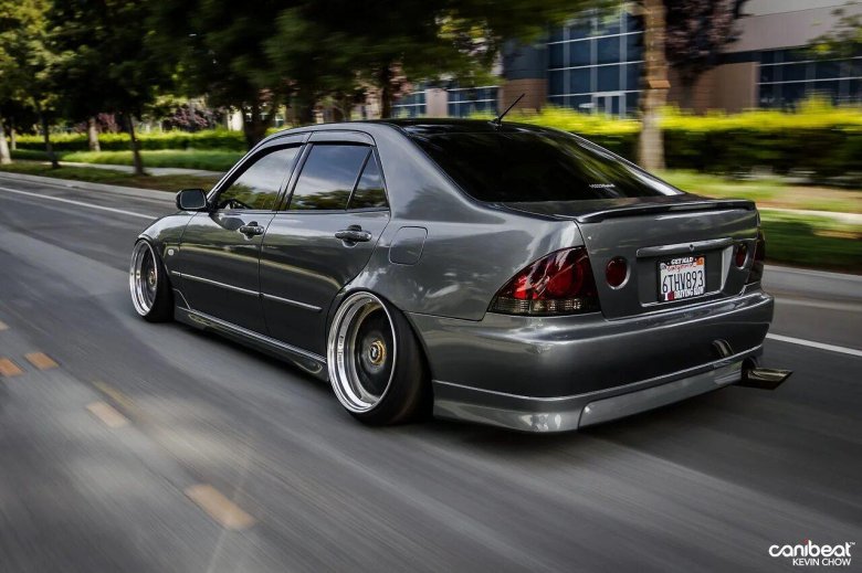 Lexus is300 Альтеза