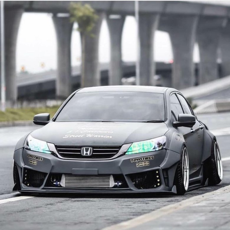 Машина Honda Accord