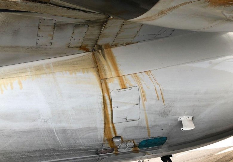 Топливный бак самолета Боинг 737