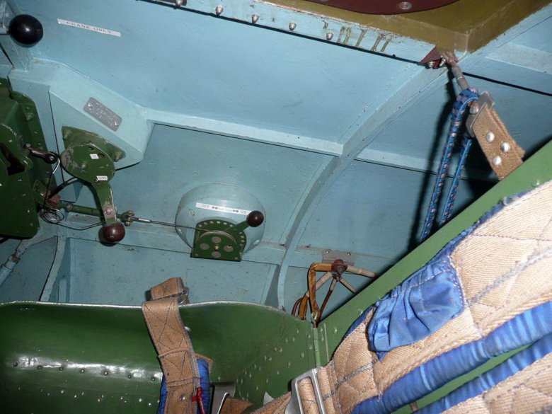 И-16 Тип 24 кабина