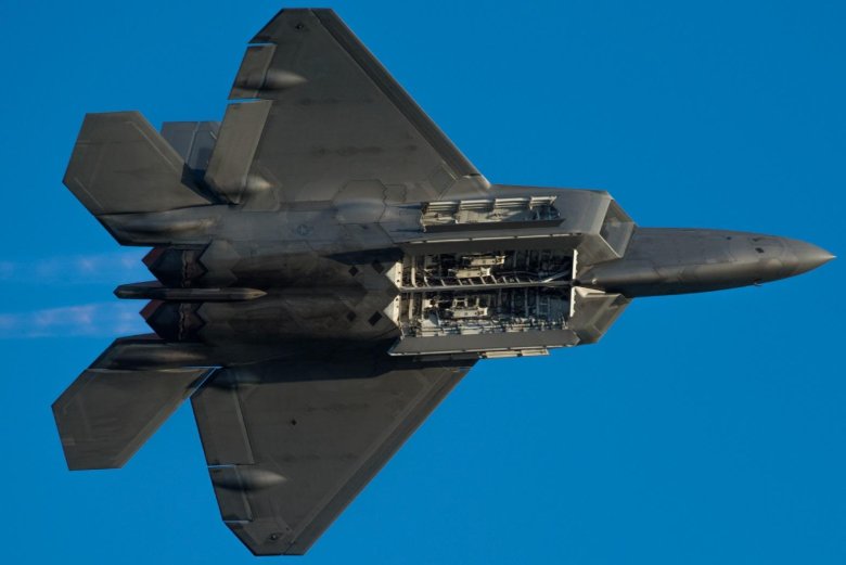 F-22 Raptor истребитель