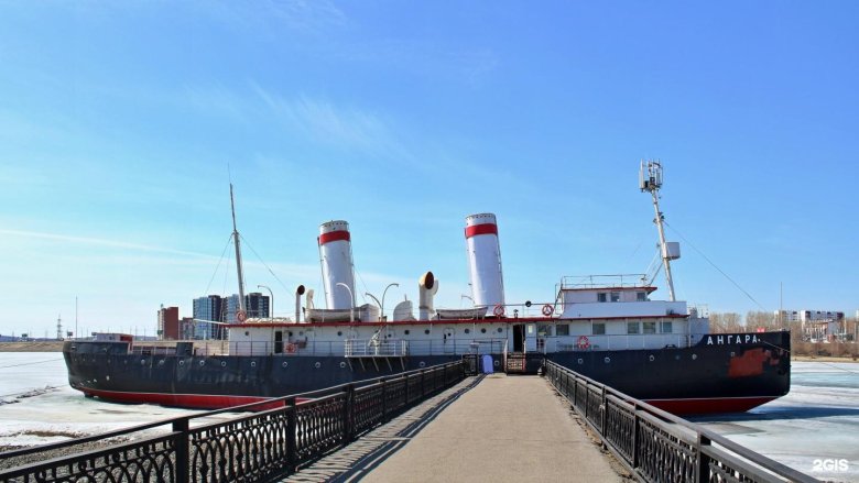 Корабль музей Ангара в Иркутске