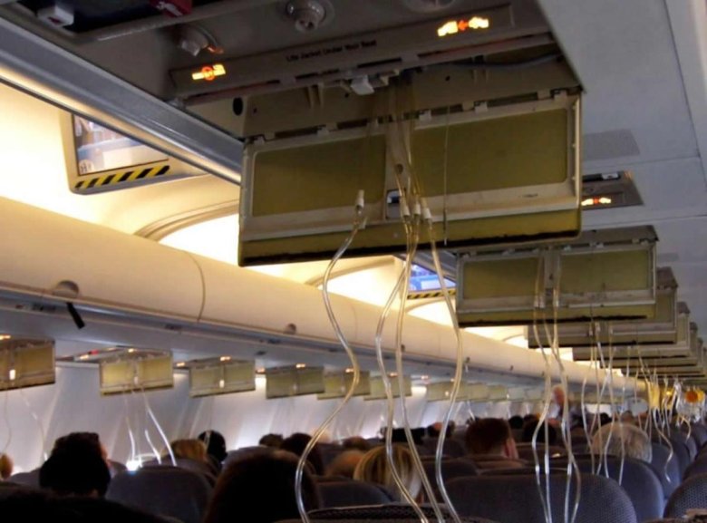 Разгерметизация самолета Боинг 737