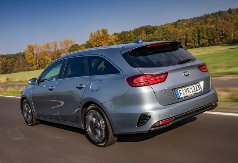 Kia Ceed 2022 универсал