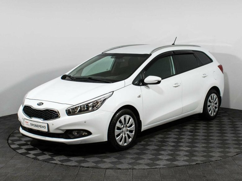 Kia Ceed 2022 универсал белый