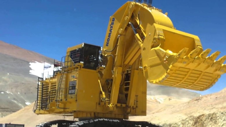 Komatsu pc8000