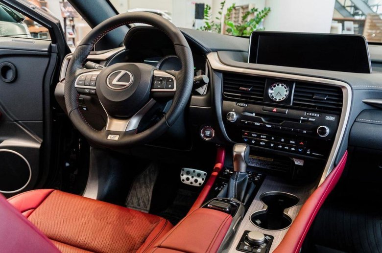 Лексус РХ 350 F Sport салон
