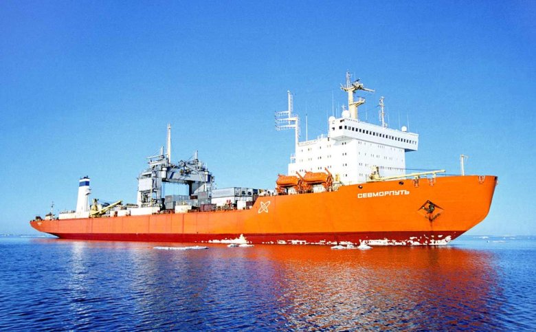 Атомный лихтеровоз Севморпуть