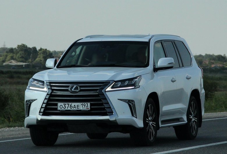 Lexus LX 530