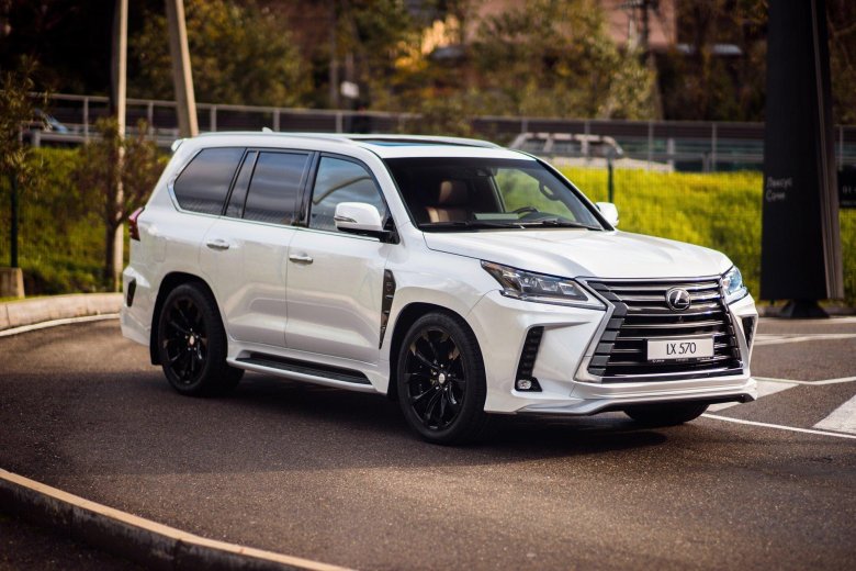 Lexus LX 450
