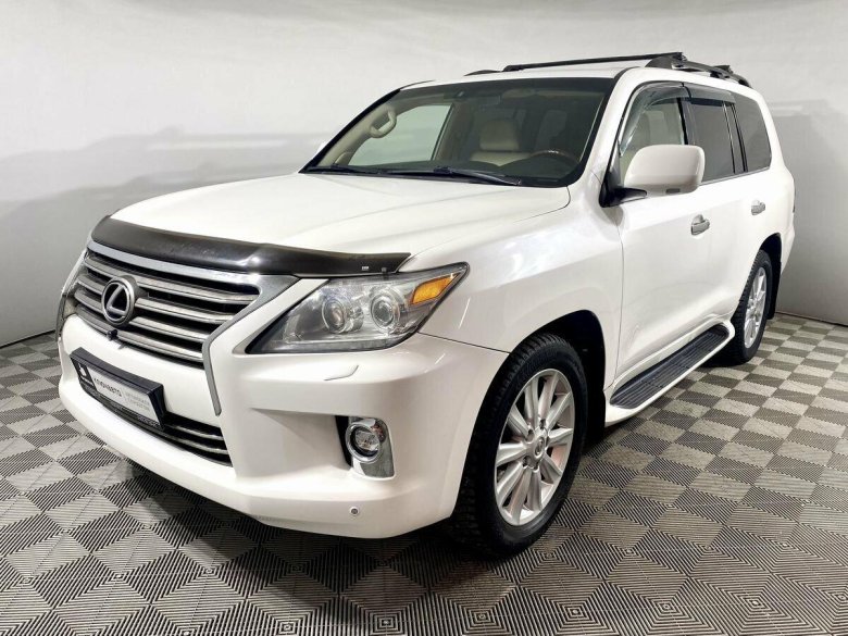 Lexus LX 570 2011