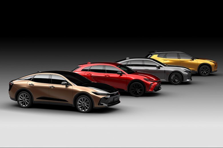 Toyota Crown 2023 кроссовер