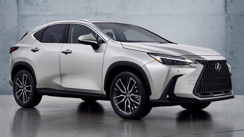 Лексус NX 200 2022