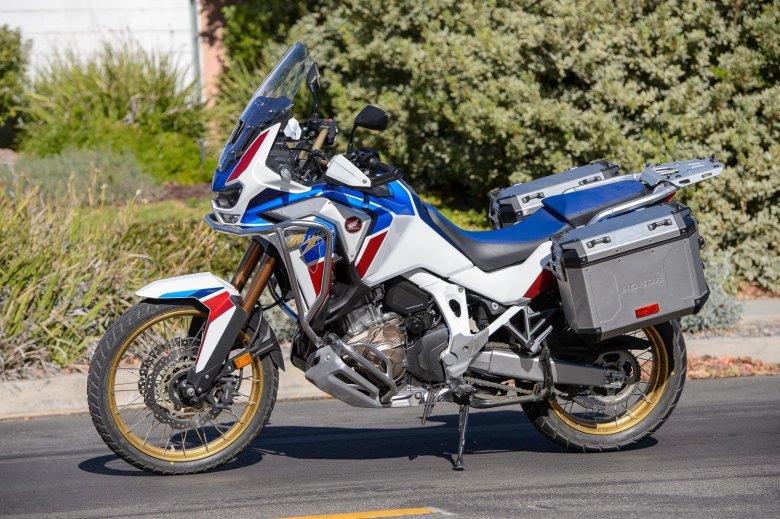 Honda africa twin 750