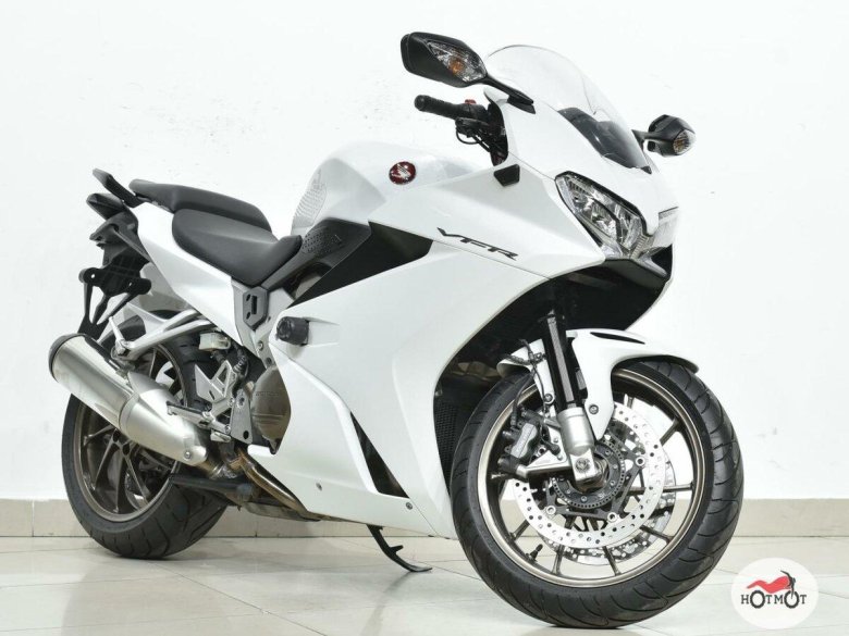 Мотоцикл Хонда 1500 спорт