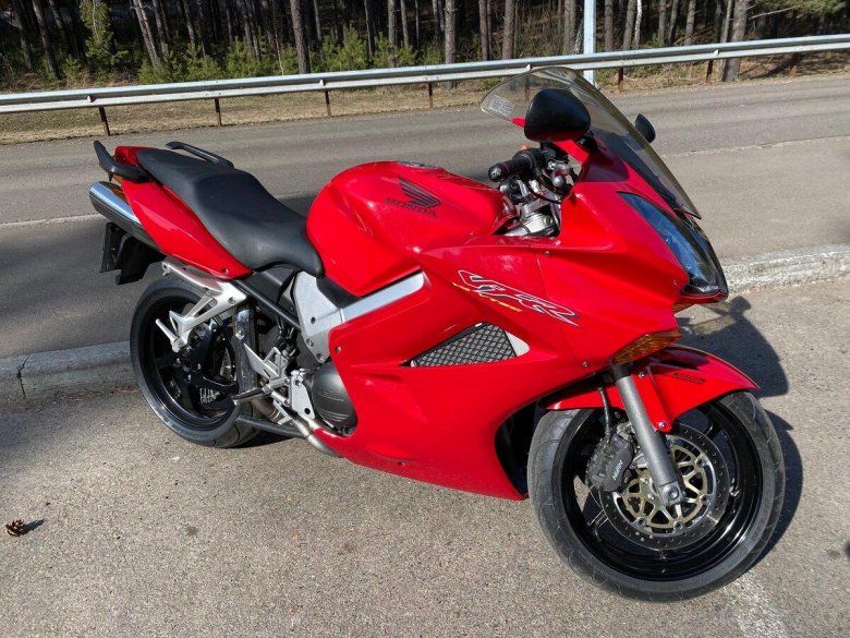 Honda VFR 2003