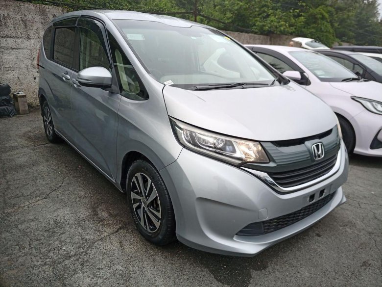 Хонда Фрид 2017 года