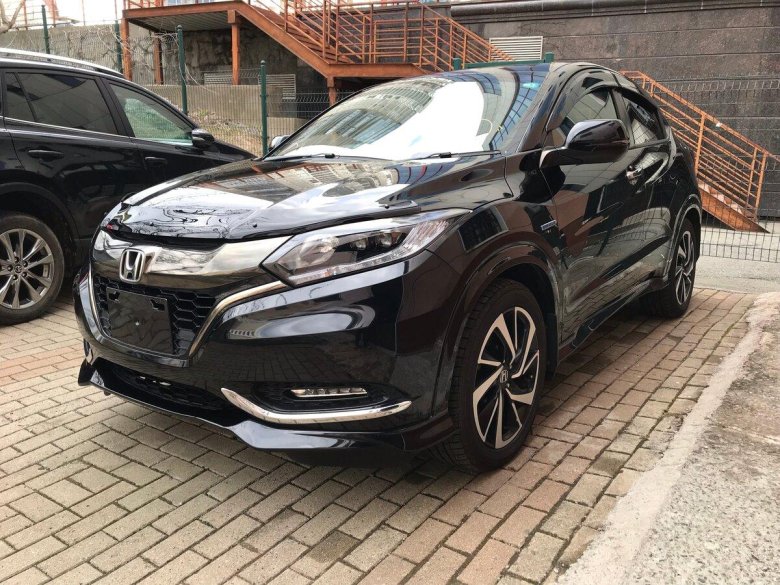 Хонда Везел 2017 черный