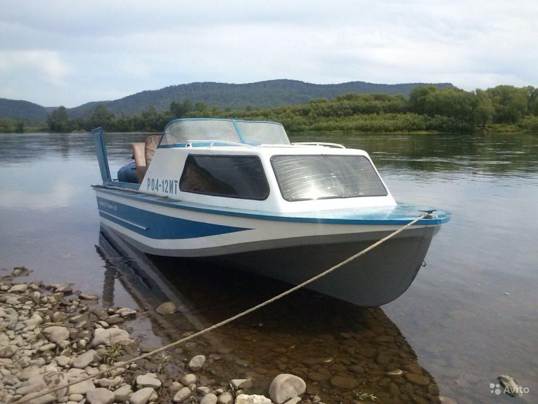 Катер Восток 2 водомет