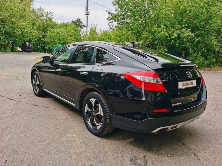 Заниженная Хонда Кросстур