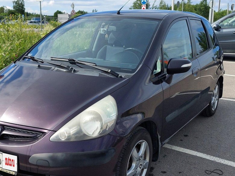 Хонда фит 2006 года