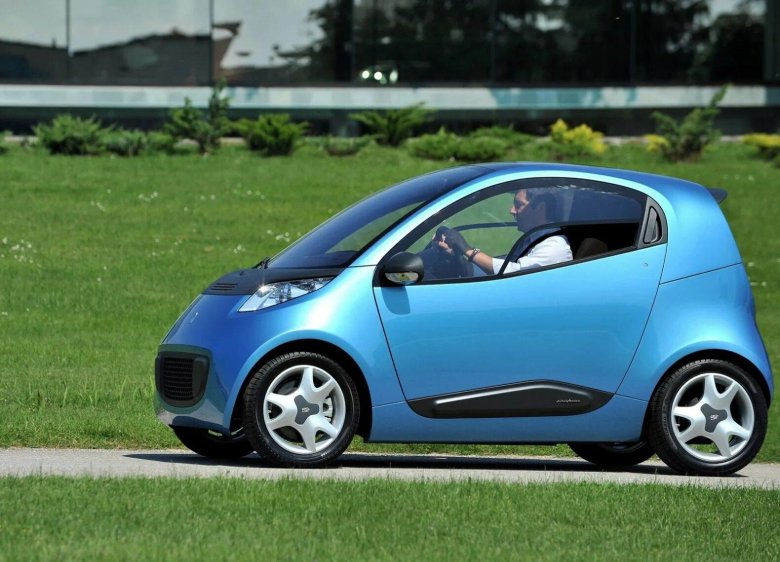 Маленький электрокар