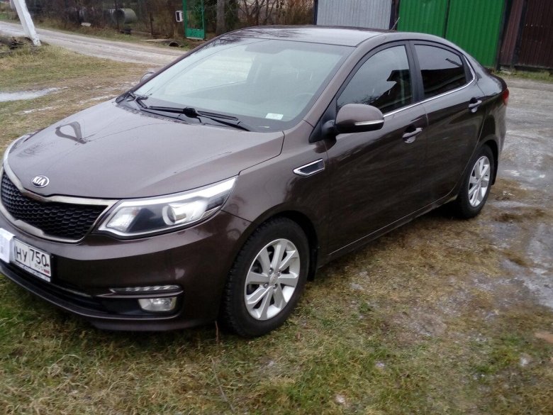 Киа Рио седан 2016 коричневый