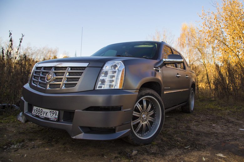 Cadillac Escalade 3