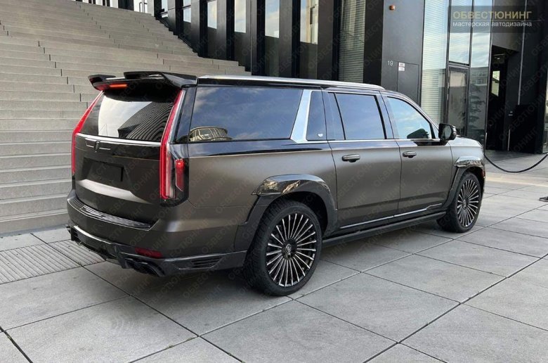 Кадиллак Эскалейд 2022