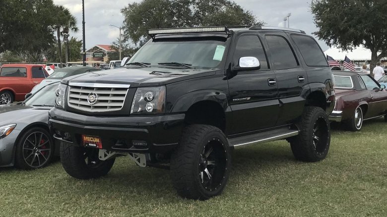 Cadillac Escalade Lift Kit