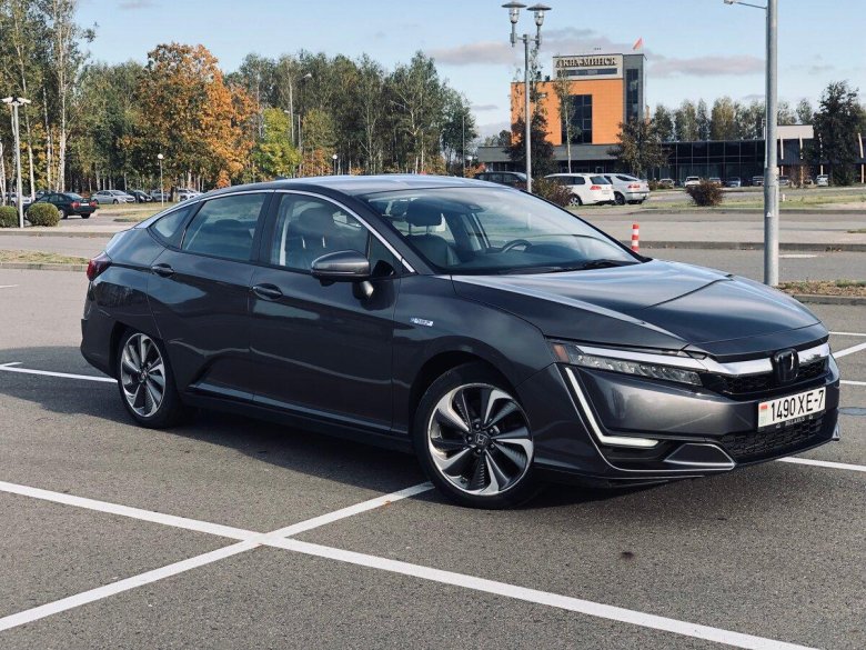 Серая хонда