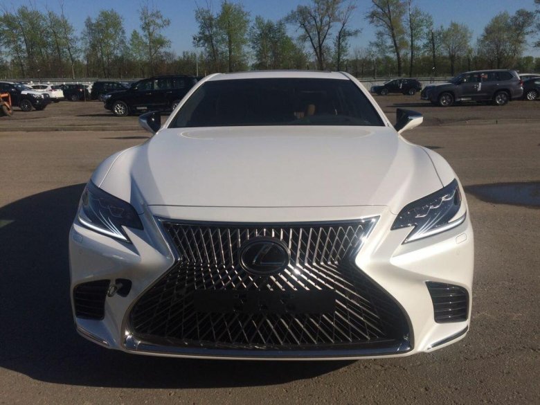 Лексус лс 500 2018 белый