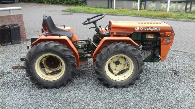 Goldoni трактор