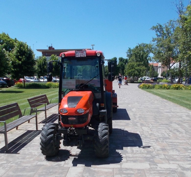 Goldoni трактор