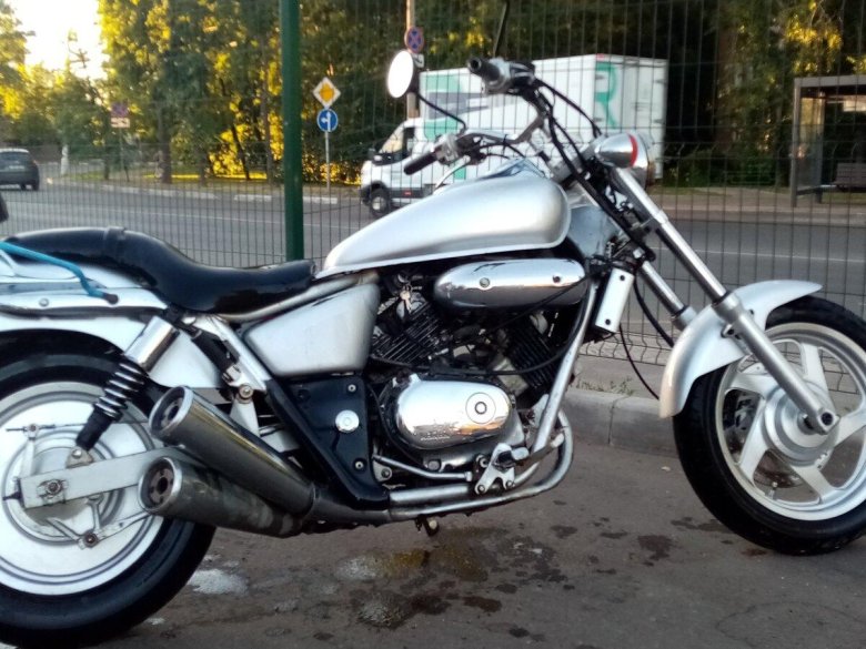 Honda Magna 250
